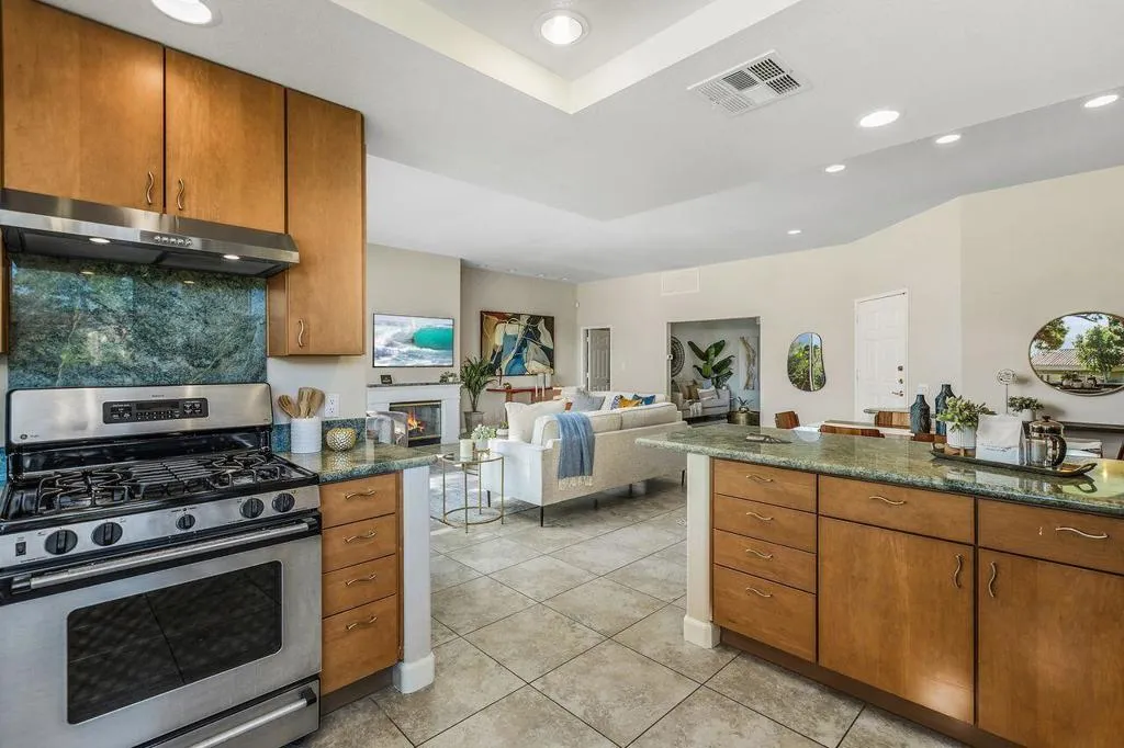51 Pebble Beach Drive, Rancho Mirage, California 92270 home-pic-12