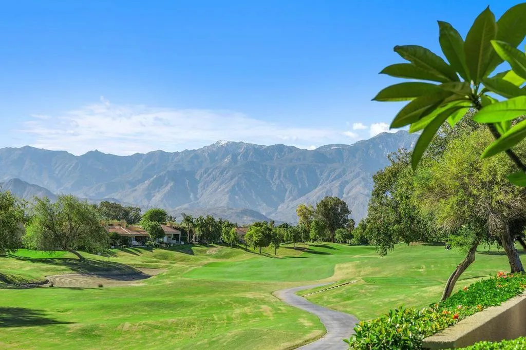 51 Pebble Beach Drive, Rancho Mirage, California 92270 home-pic-1