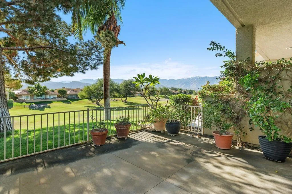 51 Pebble Beach Drive, Rancho Mirage, California 92270 home-pic-2