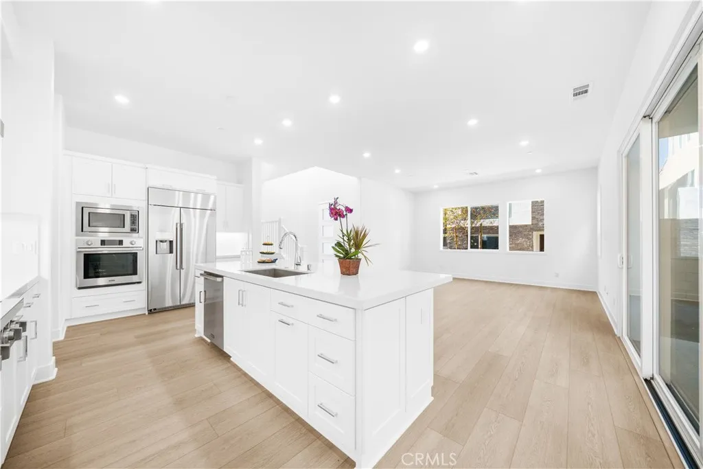 165 Sawbuck, Irvine, California 92618 home-pic-9