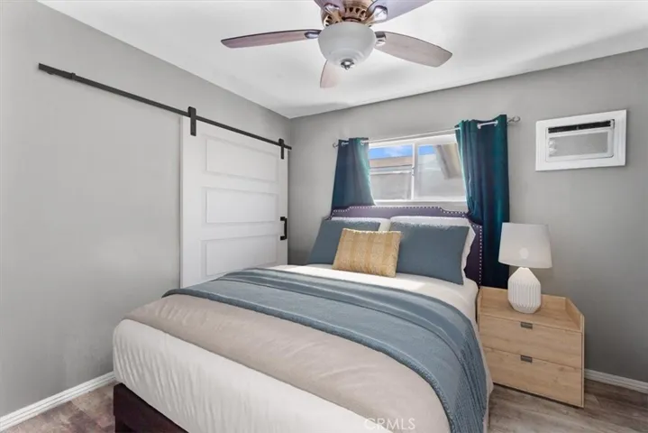 Bedroom with neutral tones and versatile layout