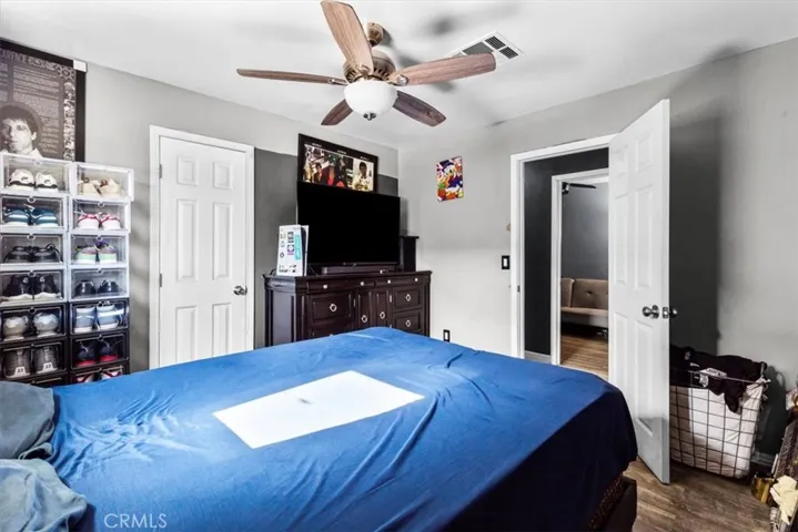 Third bedroom offering flexible space for guests or home office