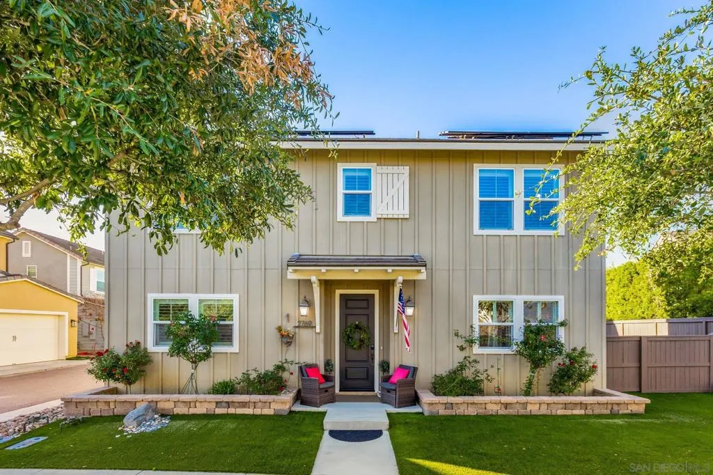 2769 Overlook Point Dr, Escondido, California 92029 home-pic-0