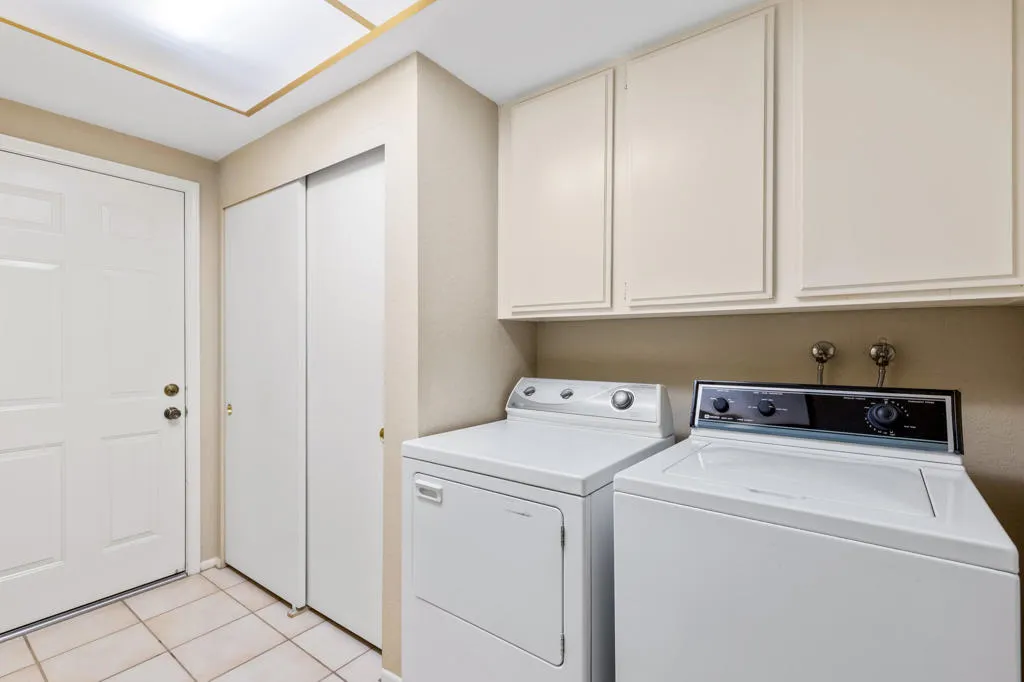 110 Conejo Circle, Palm Desert, California 92260 home-pic-43