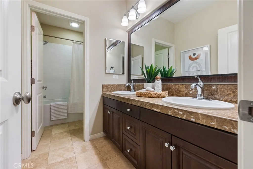 21 Deergrass, Irvine, California 92618 home-pic-14
