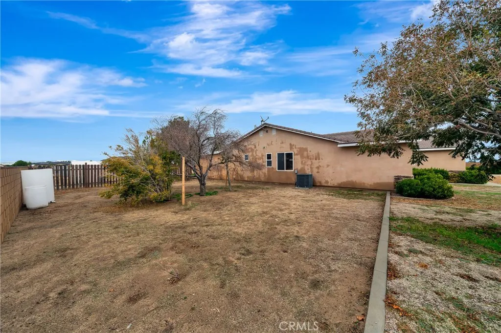 8347 W Avenue D10, Lancaster, California 93536 home-pic-52