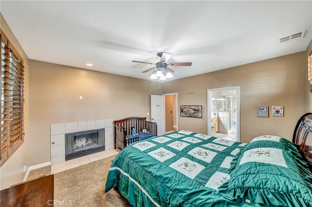 8347 W Avenue D10, Lancaster, California 93536 home-pic-25