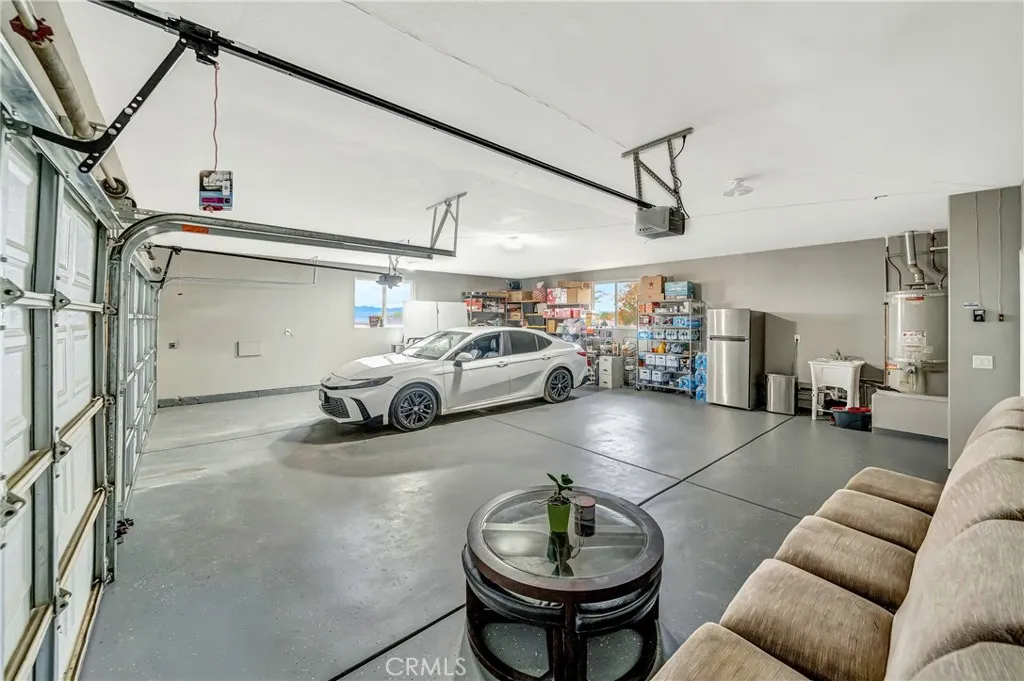 8347 W Avenue D10, Lancaster, California 93536 home-pic-43