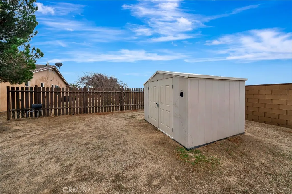 8347 W Avenue D10, Lancaster, California 93536 home-pic-50
