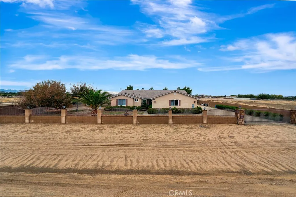 8347 W Avenue D10, Lancaster, California 93536 home-pic-1