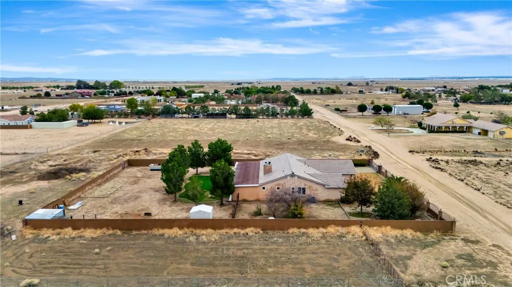 8347 W Avenue D10, Lancaster, California 93536 home-pic-64