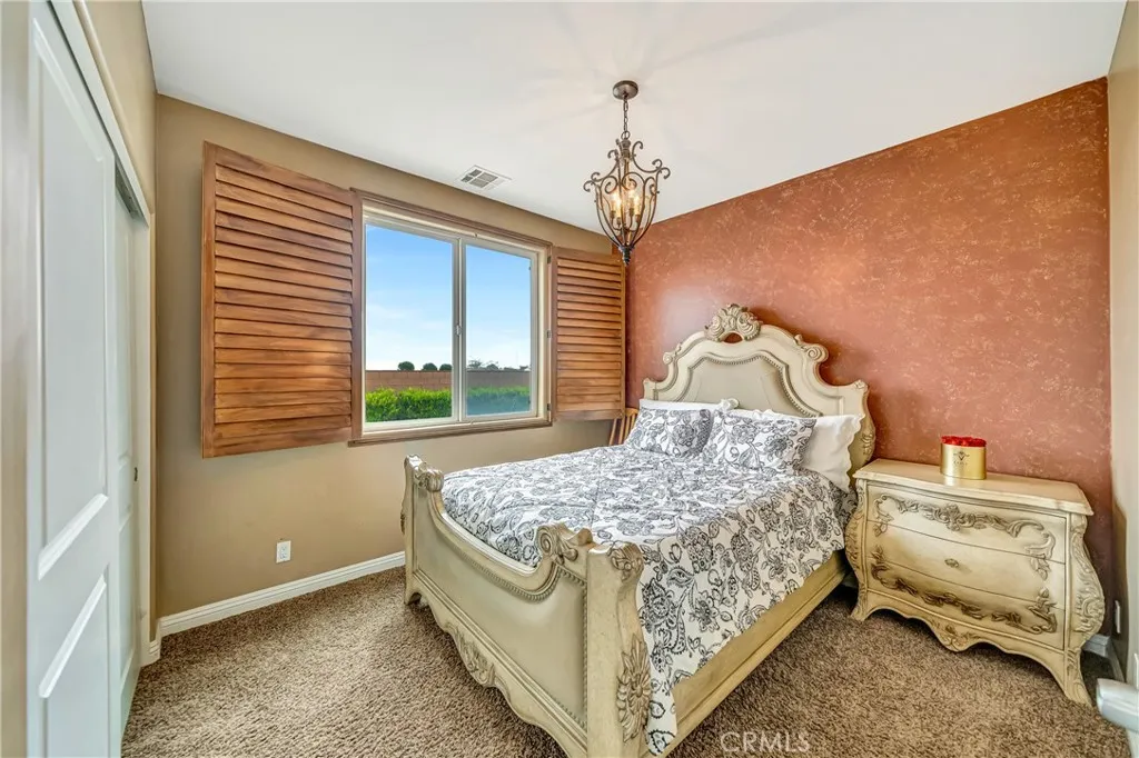 8347 W Avenue D10, Lancaster, California 93536 home-pic-17