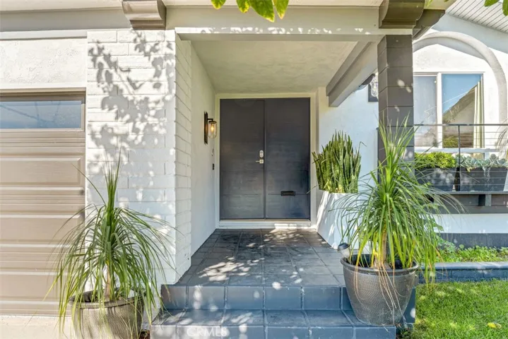 8167 Dartmoor Drive, Huntington Beach, California 92646