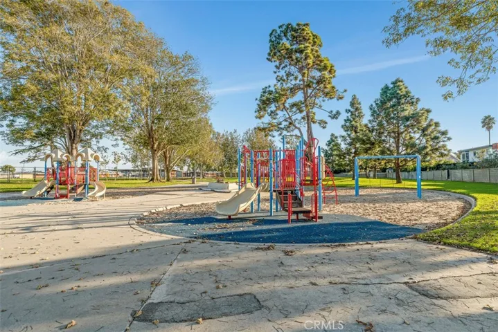 8167 Dartmoor Drive, Huntington Beach, California 92646