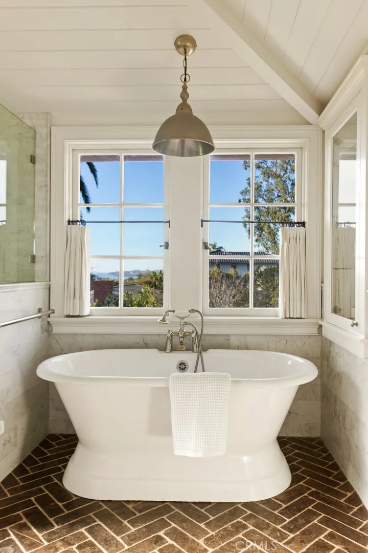 326 Ruby, Laguna Beach, California 92651 home-pic-31