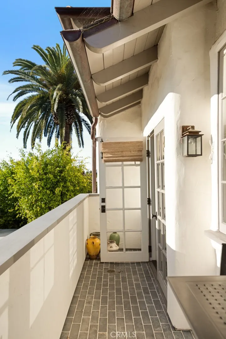 326 Ruby, Laguna Beach, California 92651 home-pic-6