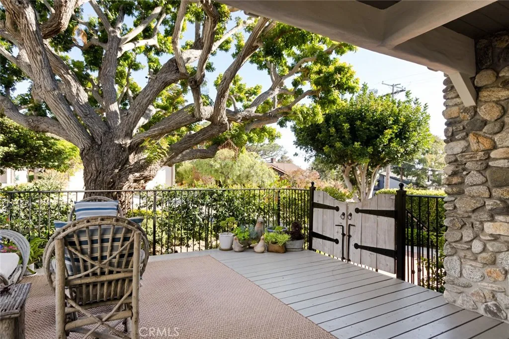 326 Ruby, Laguna Beach, California 92651 home-pic-2