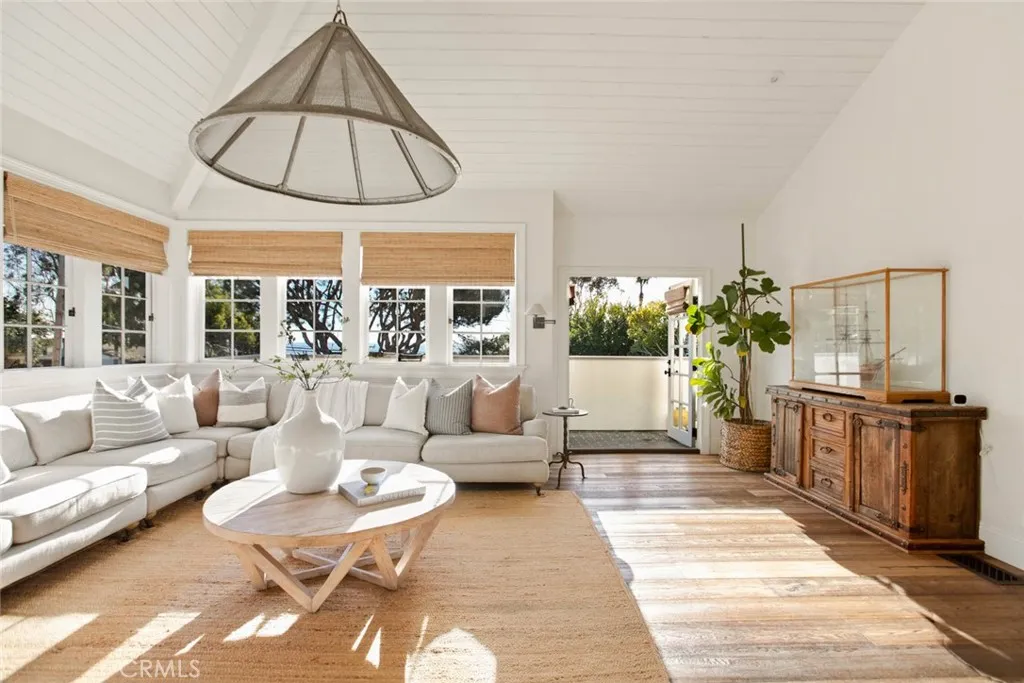 326 Ruby, Laguna Beach, California 92651 home-pic-5