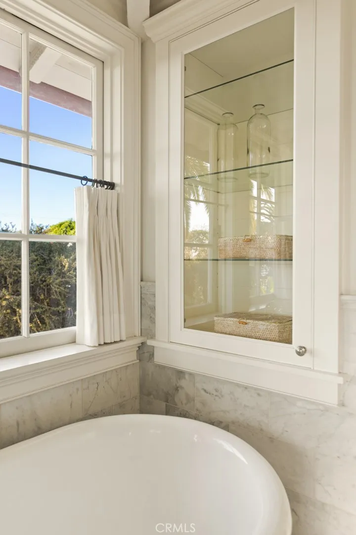 326 Ruby, Laguna Beach, California 92651 home-pic-32