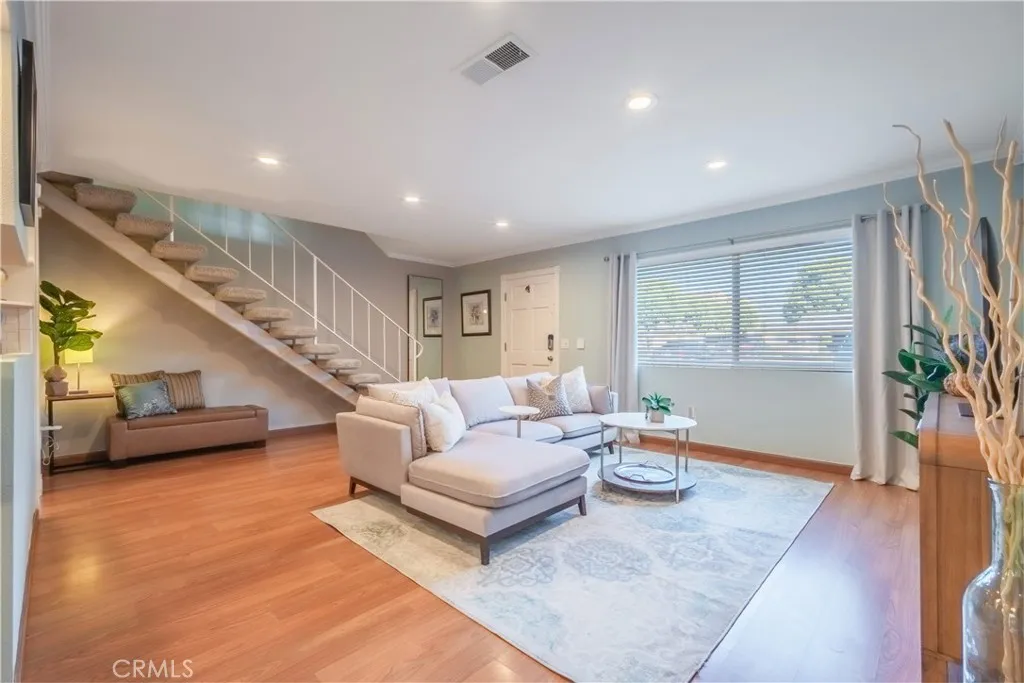 630 S Knott, Anaheim, California 92804 home-pic-0