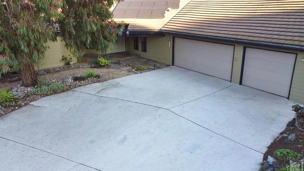 1077 Vista Madera Lane, El Cajon, California 92019 home-pic-5