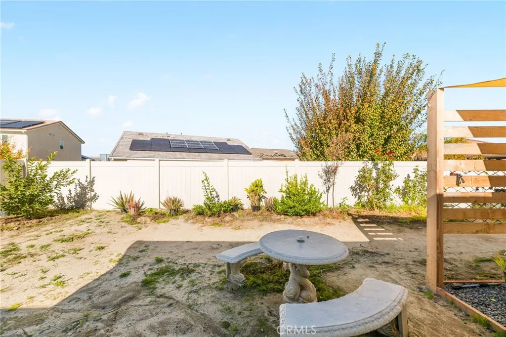 468 Bristolwood, Hemet, California 92543 home-pic-40