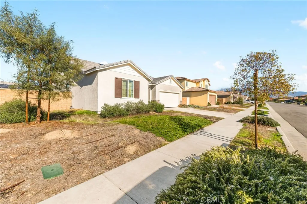468 Bristolwood, Hemet, California 92543 home-pic-4