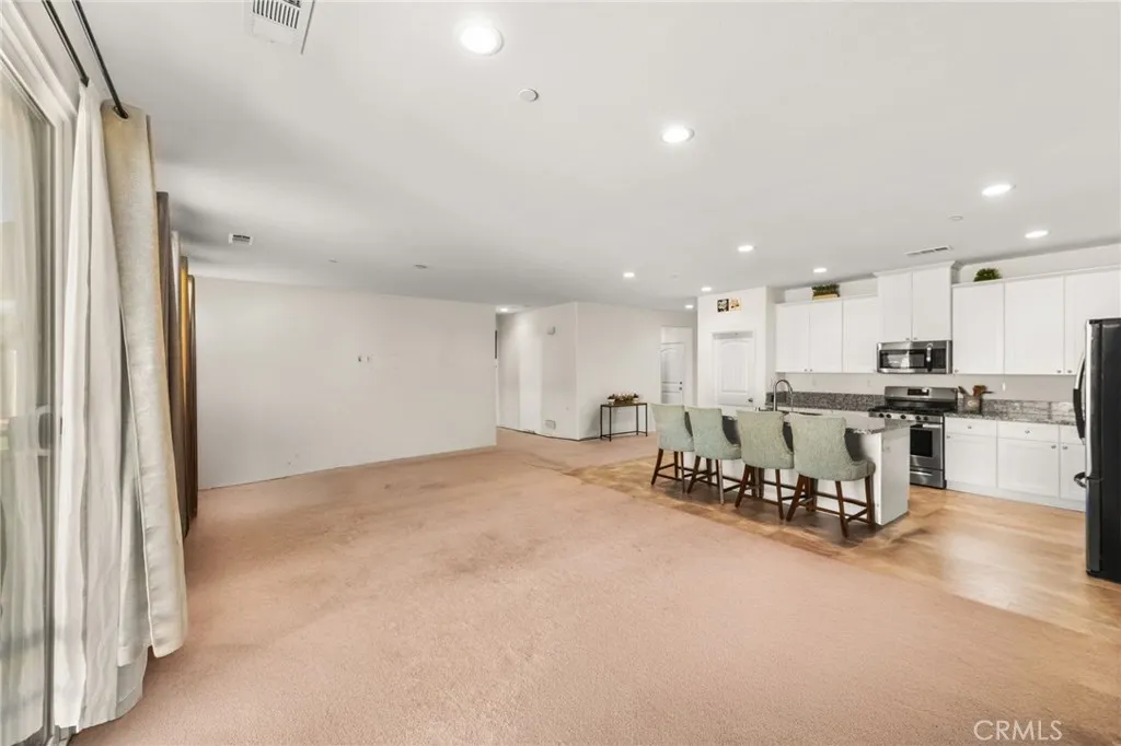 468 Bristolwood, Hemet, California 92543 home-pic-8