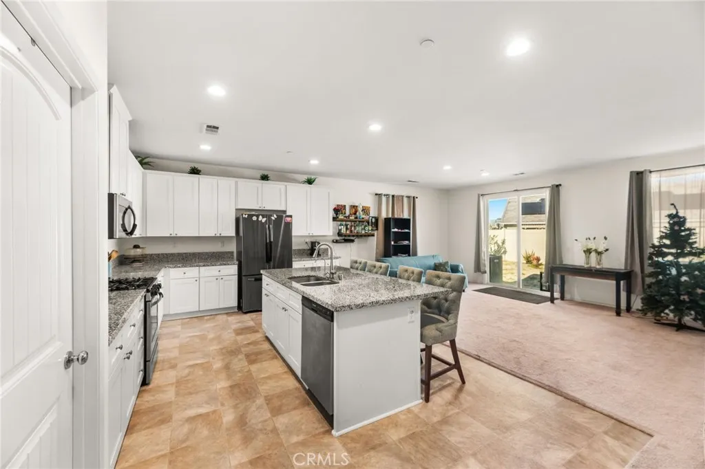 468 Bristolwood, Hemet, California 92543 home-pic-10