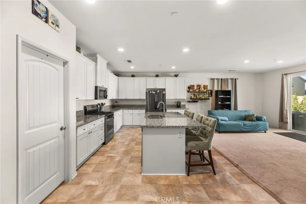 468 Bristolwood, Hemet, California 92543 home-pic-11
