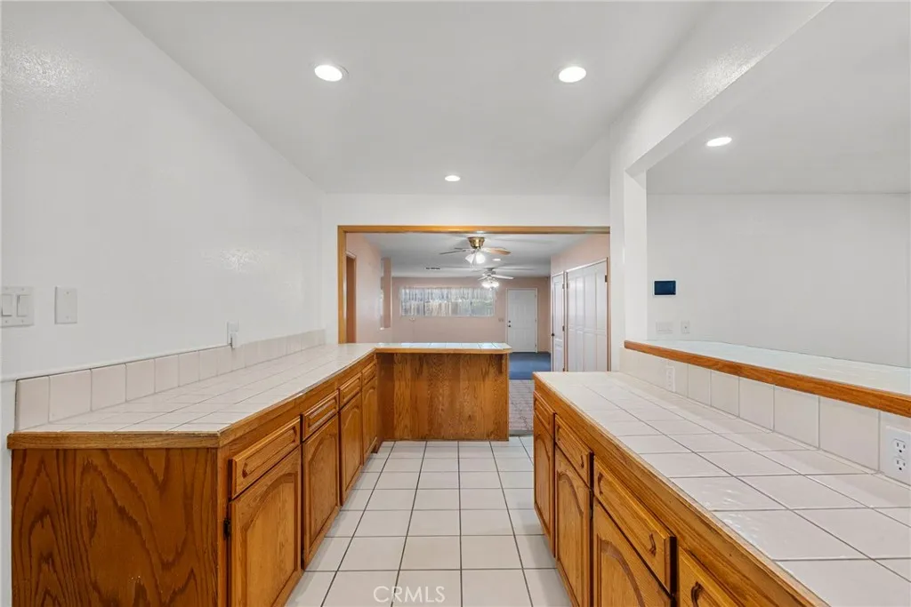 1529 E Avenue Q6, Palmdale, California 93550 home-pic-13