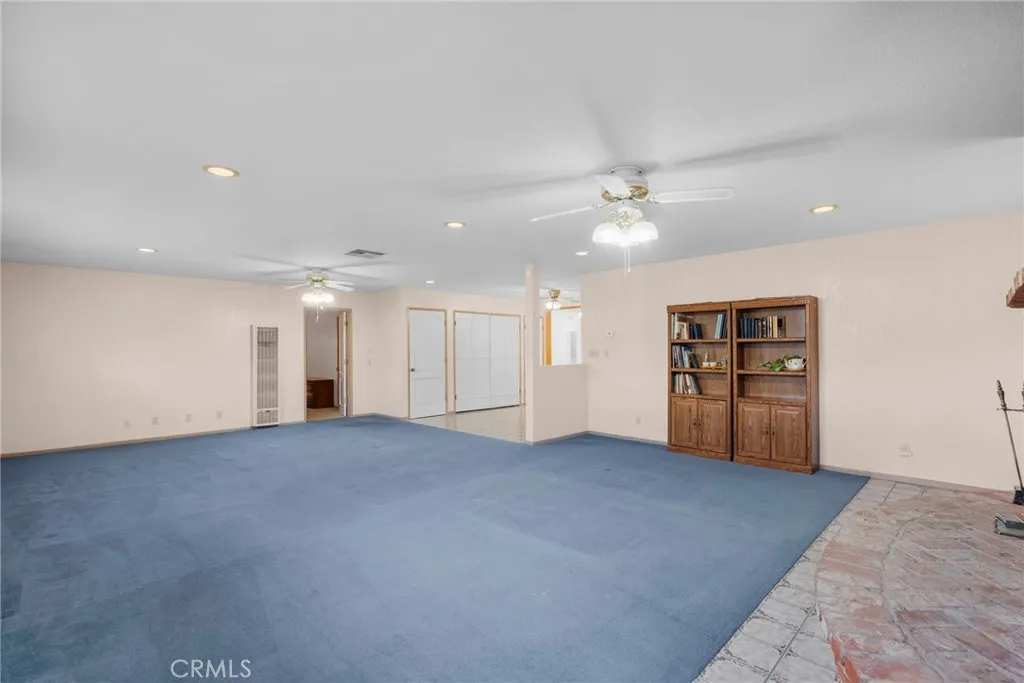 1529 E Avenue Q6, Palmdale, California 93550 home-pic-7