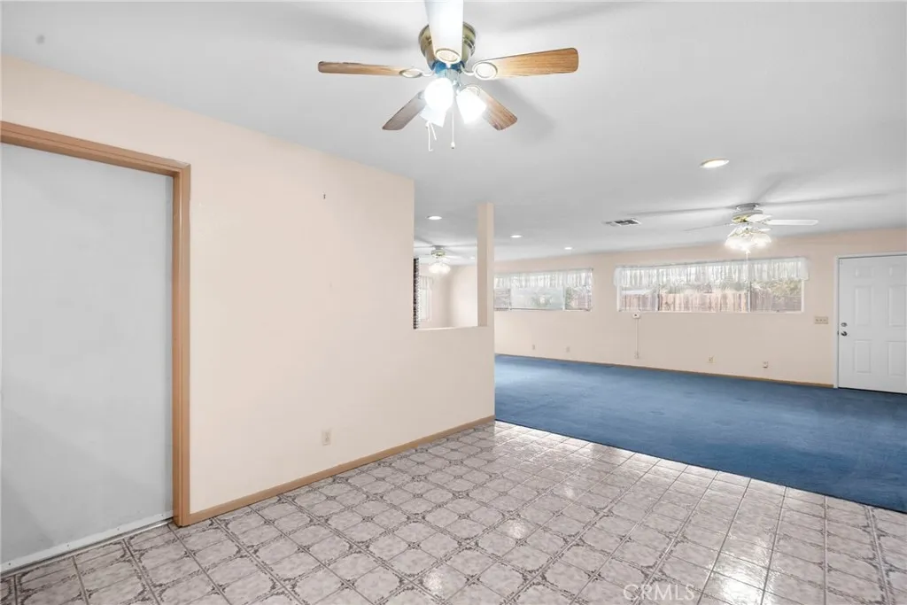 1529 E Avenue Q6, Palmdale, California 93550 home-pic-11