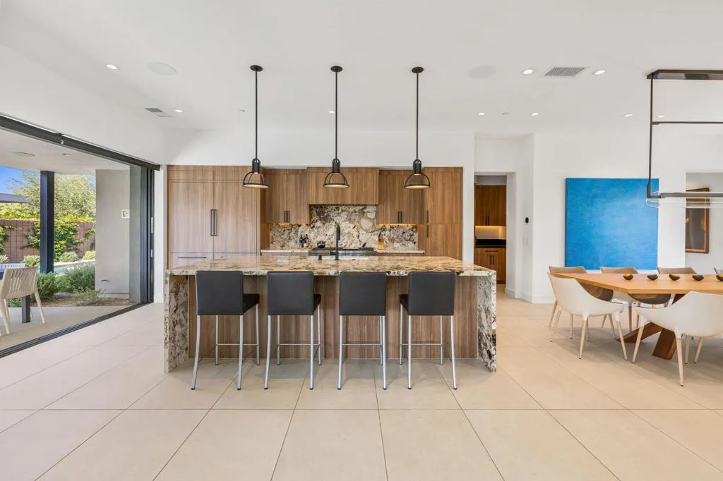 6 Garnet Court, Rancho Mirage, California 92270 home-pic-28