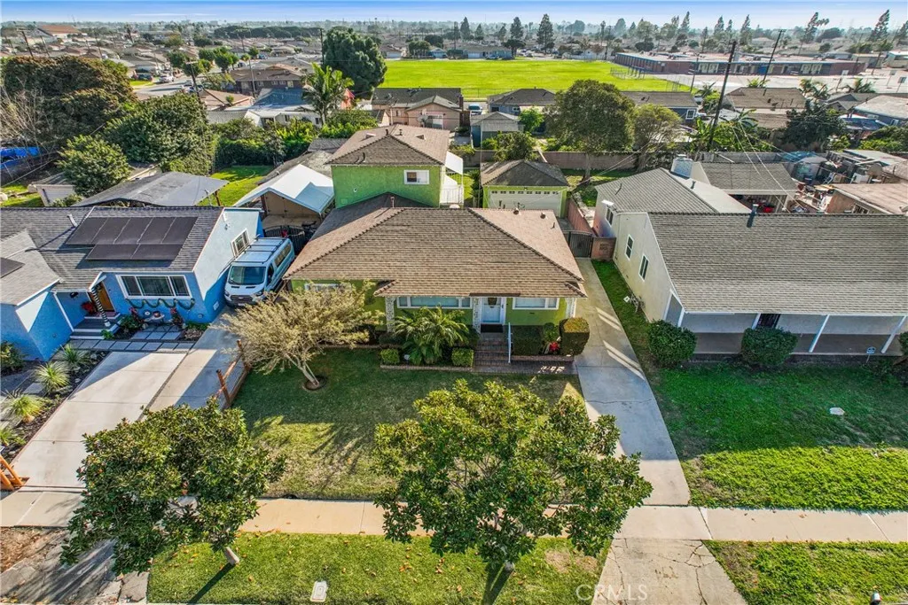 2202 W 153rd Street, Compton, California 90220 home-pic-0