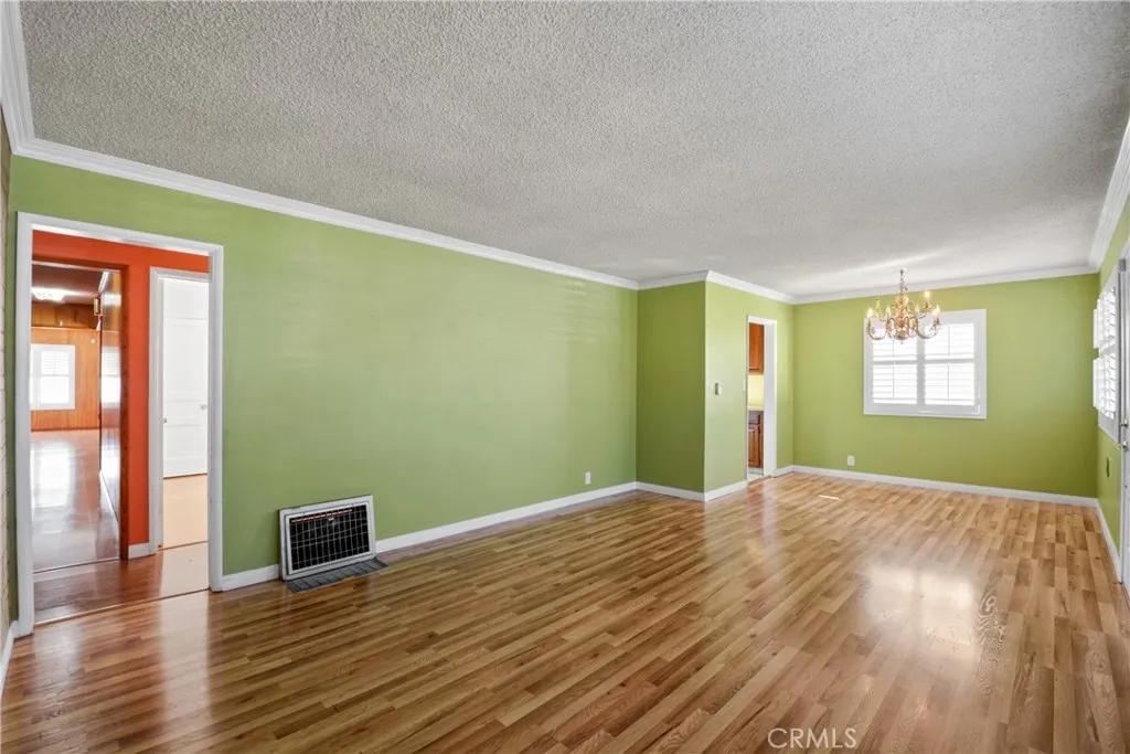 2202 W 153rd Street, Compton, California 90220 home-pic-7