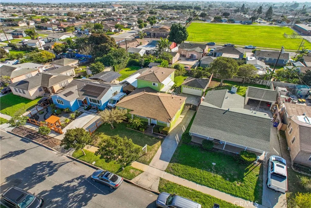 2202 W 153rd Street, Compton, California 90220 home-pic-1
