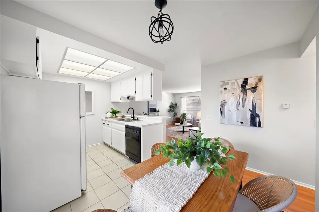 788 W Lambert 45, La Habra, California 90631 home-pic-8