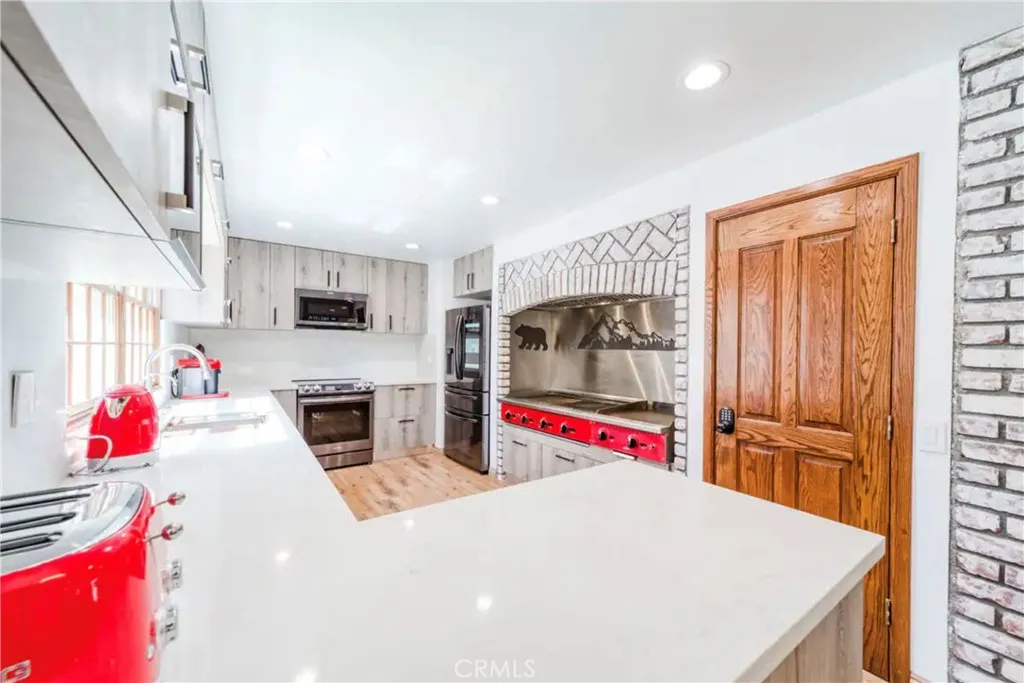 42725 Tannenbaum, Big Bear Lake, California 92315 home-pic-12