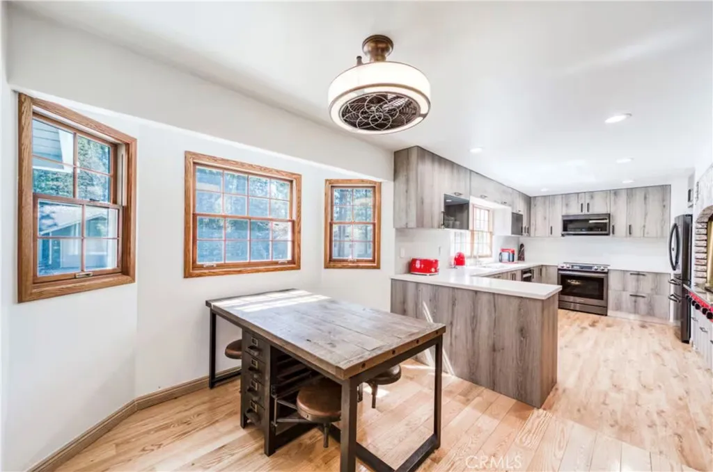 42725 Tannenbaum, Big Bear Lake, California 92315 home-pic-8