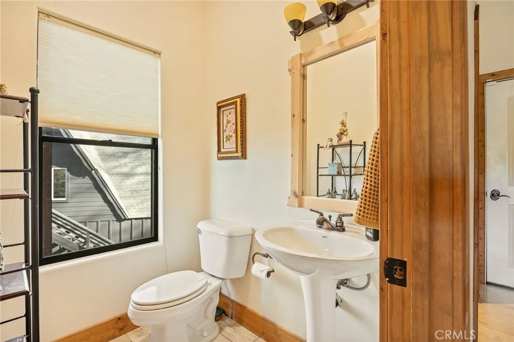 1305 Montreal, Lake Arrowhead, California 92352 home-pic-11