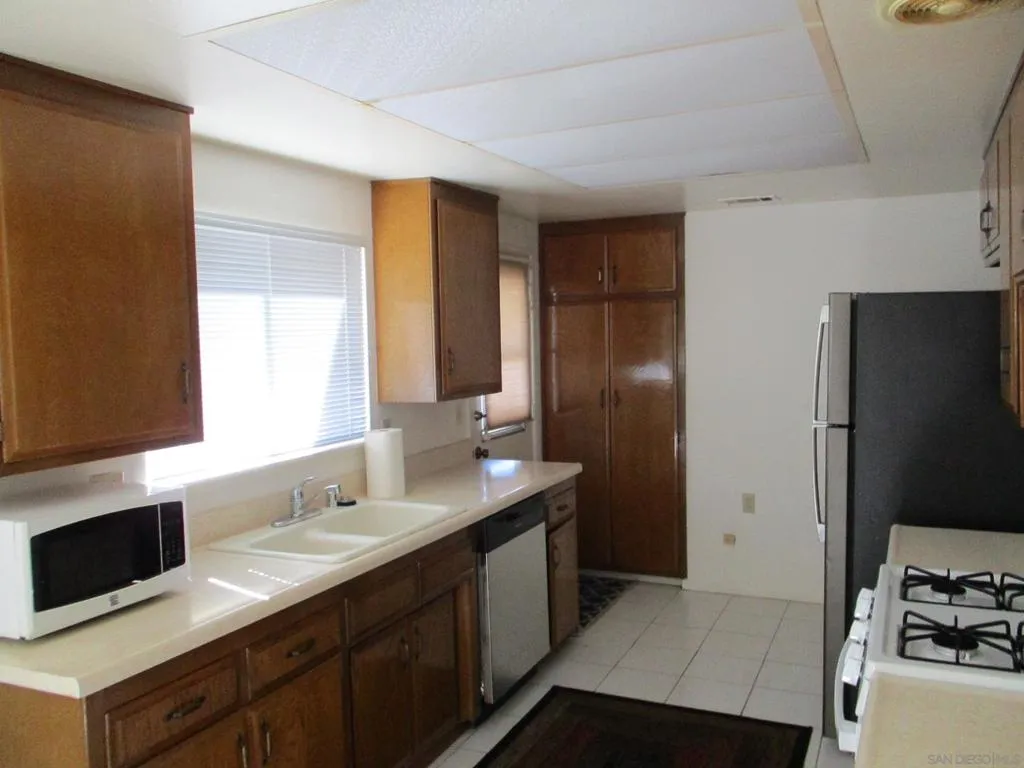 12445 Pipo, Poway, California 92064 home-pic-7