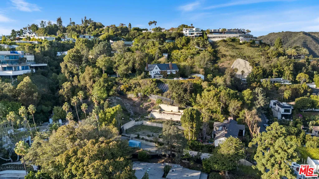 1185 Angelo Drive, Beverly Hills, California 90210 home-pic-6