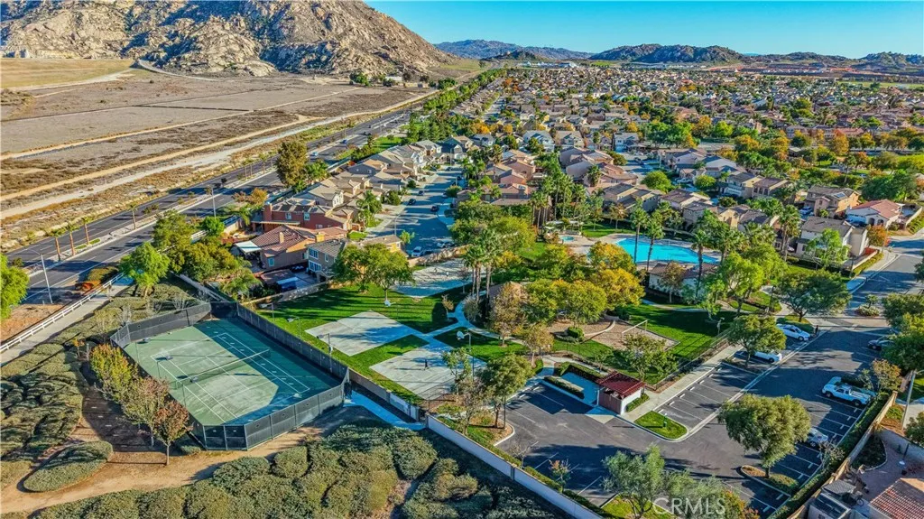 3902 Bluff, Perris, California 92571 home-pic-43