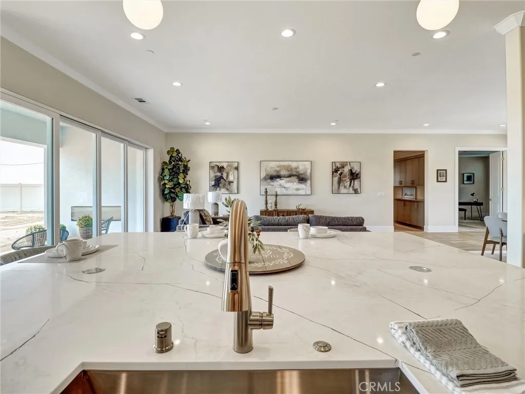 35890 Wildwood Crest Drive, Yucaipa, California 92399 home-pic-13