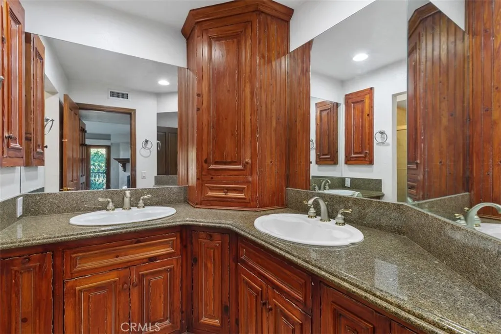 38285 Oaktree, Murrieta, California 92562 home-pic-24