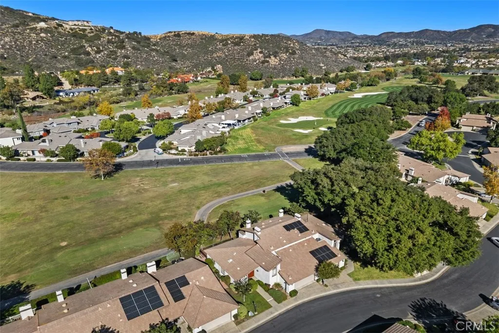 38285 Oaktree, Murrieta, California 92562 home-pic-38