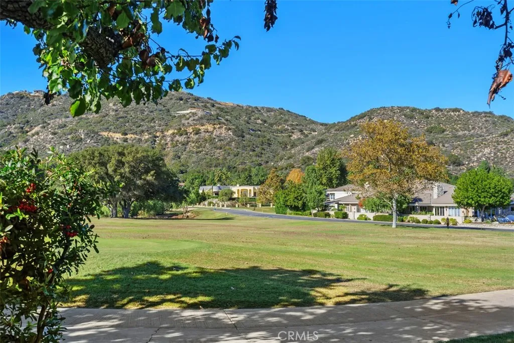 38285 Oaktree, Murrieta, California 92562 home-pic-36