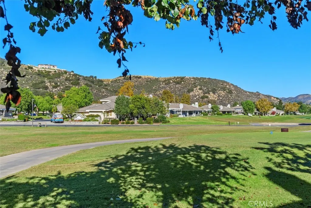 38285 Oaktree, Murrieta, California 92562 home-pic-37