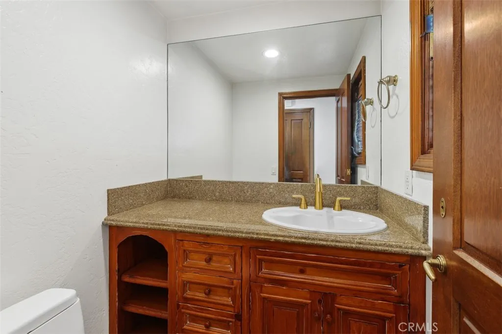 38285 Oaktree, Murrieta, California 92562 home-pic-13
